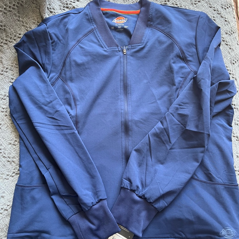 Dickies zip up scrub jacket-NEW!